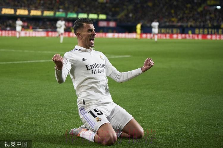 塞巴略斯拉拽加维头发 维尼修斯加入理论被莱万劝住 塞巴略斯拉拽加维头发 维尼修斯加入理论被莱万劝住